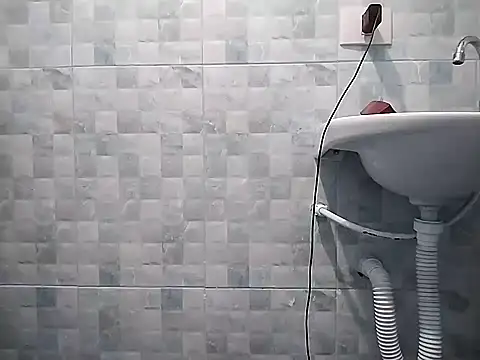 Snapshot of lucastesao157 chatting on January 21, 2025, 2:43 am lucastesao157 online show from January 21, 2025, 2:43 am