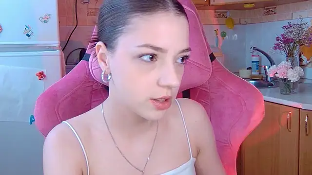 PamBeesly online show from February 21, 2026, 9:11 am