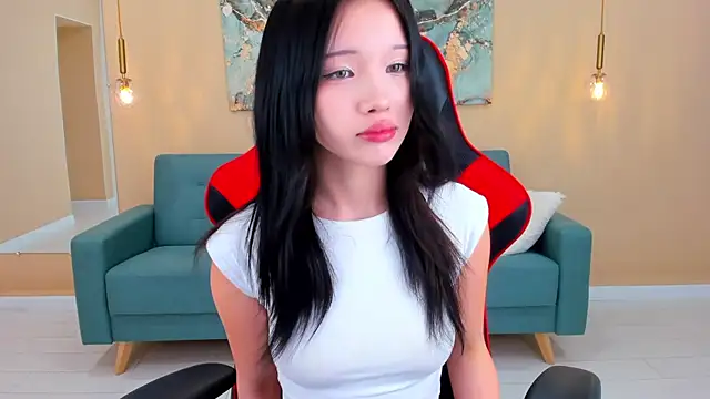 Snapshot of AnneCurtis chatting on March 11, 2025, 12:39 pm AnneCurtis online show from March 11, 2025, 12:39 pm