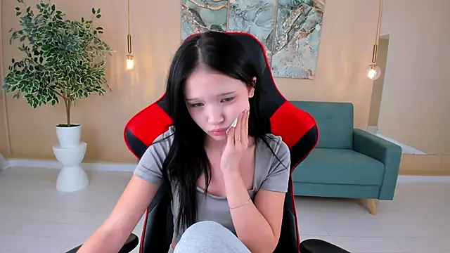 Snapshot of AnneCurtis chatting on March 1, 2025, 12:34 pm AnneCurtis online show from March 1, 2025, 12:34 pm