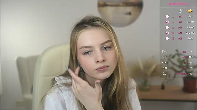 OdelinaEliot online show from January 29, 2025, 7:00 pm