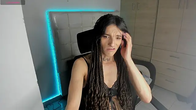 Snapshot of CharlotteWings chatting on February 25, 2025, 2:04 pm CharlotteWings online show from February 25, 2025, 2:04 pm