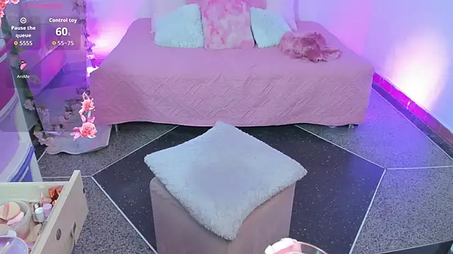 Snapshot of ScarlettDreamss7 chatting on December 15, 2025, 7:09 pm ScarlettDreamss7 online show from December 15, 2025, 7:09 pm