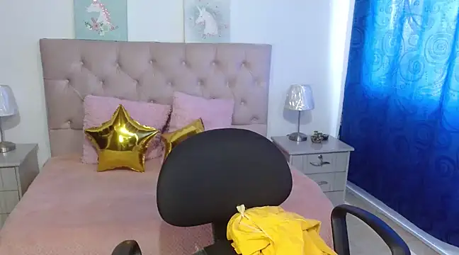 LITTLEDOLLHOT online show from January 25, 2025, 2:03 pm