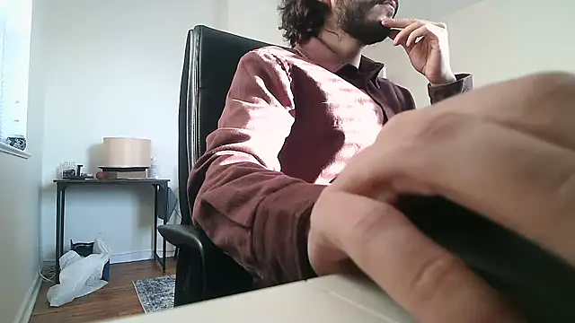 Snapshot of Prolapse_Pig chatting on March 11, 2025, 9:59 pm Prolapse Pig online show from March 11, 2025, 9:59 pm