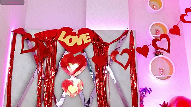 Sophia waalker  1 online show from February 13, 2025, 6:37 pm