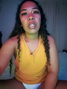 zoelily online show from January 22, 2025, 1:42 am