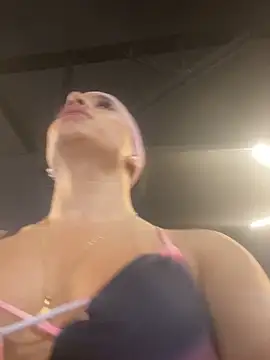 Snapshot of valerietnt chatting on February 19, 2025, 4:00 pm valerietnt online show from February 19, 2025, 4:00 pm