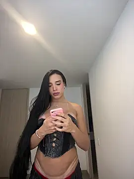 Snapshot of valerietnt chatting on February 10, 2025, 3:35 am valerietnt online show from February 10, 2025, 3:35 am