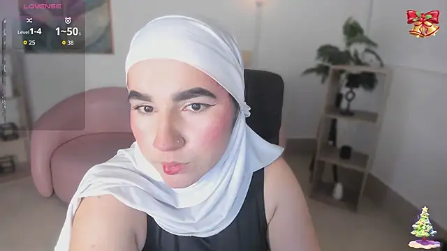 Snapshot of Ayha_khalaf chatting on December 4, 2025, 1:15 am Ayha khalaf online show from December 4, 2025, 1:15 am