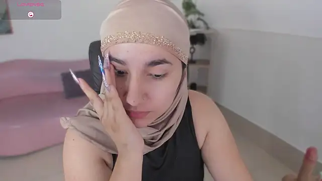 Snapshot of Ayha_khalaf chatting on November 29, 2025, 1:06 am Ayha khalaf online show from November 29, 2025, 1:06 am