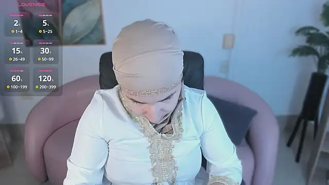 Snapshot of Ayha_khalaf chatting on November 22, 2025, 1:15 am Ayha khalaf online show from November 22, 2025, 1:15 am