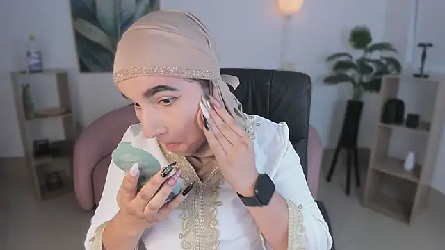 Snapshot of Ayha_khalaf chatting on October 27, 2025, 1:06 am Ayha khalaf online show from October 27, 2025, 1:06 am