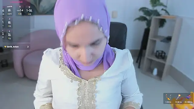 Snapshot of Ayha_khalaf chatting on November 5, 2025, 1:31 am Ayha khalaf online show from November 5, 2025, 1:31 am