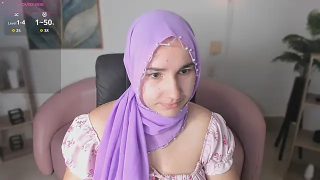 Snapshot of Ayha_khalaf chatting on December 3, 2025, 1:06 am Ayha khalaf online show from December 3, 2025, 1:06 am