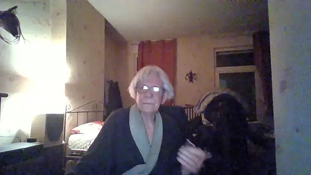 Snapshot of rosanetrav chatting on February 12, 2026, 12:21 am rosanetrav online show from February 12, 2026, 12:21 am