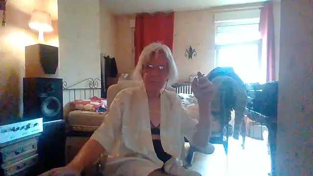 Snapshot of rosanetrav chatting on June 29, 2026, 5:58 am rosanetrav online show from June 29, 2026, 5:58 am