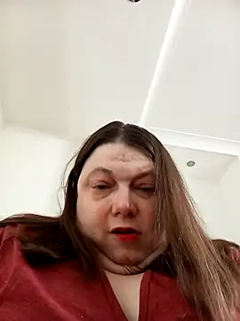 Snapshot of HotHornyEmmaX chatting on April 10, 2026, 11:06 am HotHornyEmmaX online show from April 10, 2026, 11:06 am