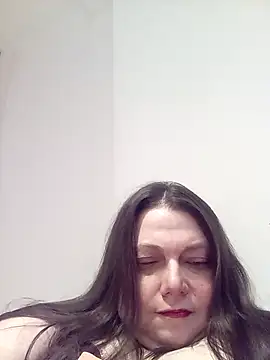 Snapshot of HotHornyEmmaX chatting on February 16, 2025, 5:26 pm HotHornyEmmaX online show from February 16, 2025, 5:26 pm