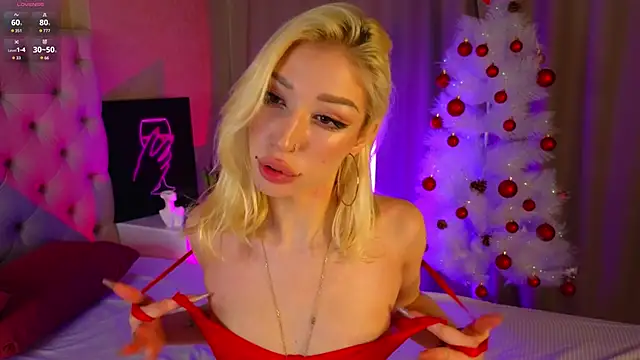 Snapshot of SallyCha chatting on December 18, 2025, 7:13 am SallyCha online show from December 18, 2025, 7:13 am