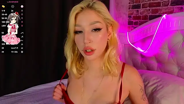 Snapshot of SallyCha chatting on October 5, 2025, 7:10 am SallyCha online show from October 5, 2025, 7:10 am