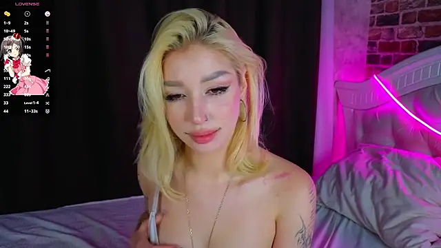 Snapshot of SallyCha chatting on October 1, 2025, 5:23 am SallyCha online show from October 1, 2025, 5:23 am