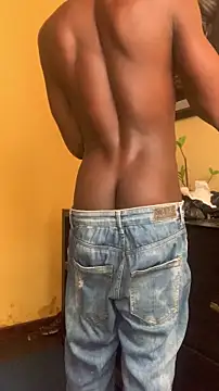 Snapshot of JoyStickAfrica chatting on November 13, 2025, 11:19 pm JoyStickAfrica online show from November 13, 2025, 11:19 pm