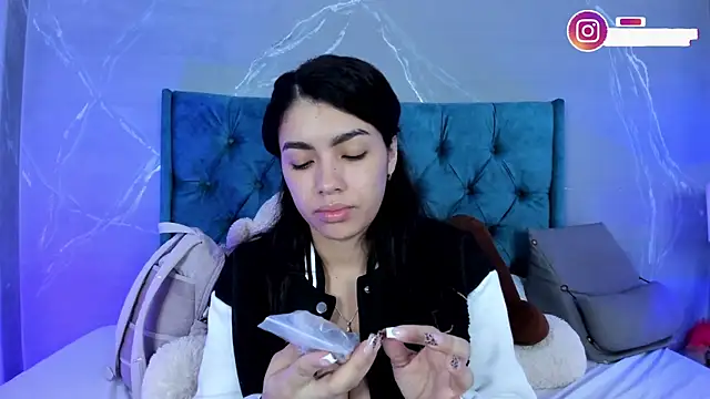 Snapshot of fierygroup chatting on April 15, 2026, 12:27 am fierygroup online show from April 15, 2026, 12:27 am