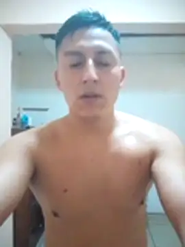 Snapshot of LuisMex1998 chatting on November 19, 2025, 4:23 am LuisMex1998 online show from November 19, 2025, 4:23 am