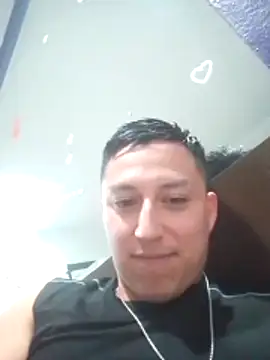 Snapshot of LuisMex1998 chatting on November 2, 2025, 9:36 am LuisMex1998 online show from November 2, 2025, 9:36 am