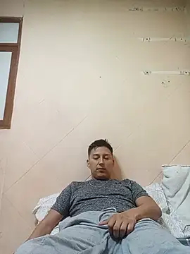 Snapshot of LuisMex1998 chatting on May 30, 2026, 1:39 pm LuisMex1998 online show from May 30, 2026, 1:39 pm