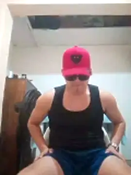 Snapshot of LuisMex1998 chatting on October 28, 2025, 9:19 am LuisMex1998 online show from October 28, 2025, 9:19 am