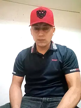 Snapshot of LuisMex1998 chatting on December 5, 2025, 3:38 am LuisMex1998 online show from December 5, 2025, 3:38 am