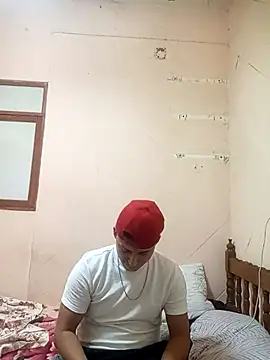 Snapshot of LuisMex1998 chatting on November 24, 2025, 1:27 am LuisMex1998 online show from November 24, 2025, 1:27 am