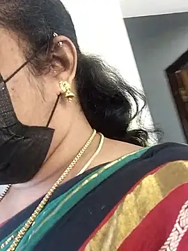 Snapshot of Tamil_Aathira chatting on September 14, 2025, 6:36 am Tamil Aathira online show from September 14, 2025, 6:36 am