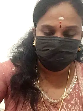 Snapshot of Tamil_Aathira chatting on March 10, 2025, 11:23 am Tamil Aathira online show from March 10, 2025, 11:23 am