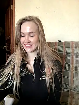 DianaShermy online show from October 1, 2025, 9:36 am