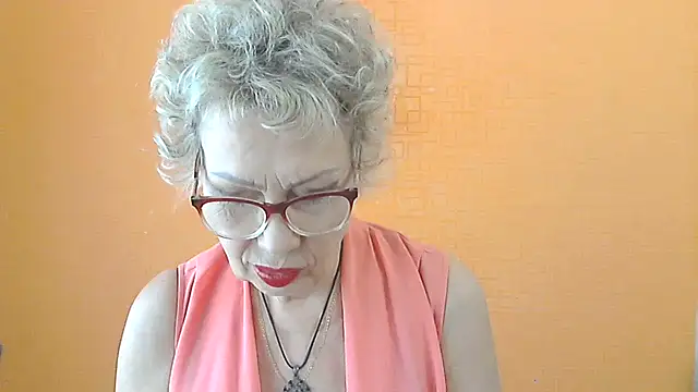 Snapshot of NessyJenixs chatting on June 28, 2026, 6:09 am NessyJenixs online show from June 28, 2026, 6:09 am