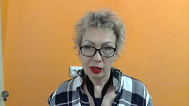 NessyJenixs online show from March 21, 2025, 7:13 pm