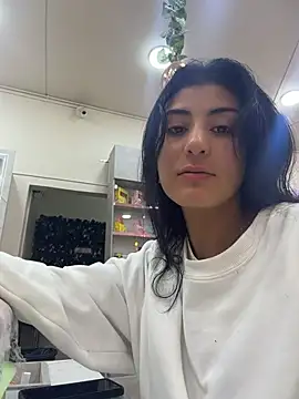 fiorella paris online show from March 8, 2026, 3:59 pm