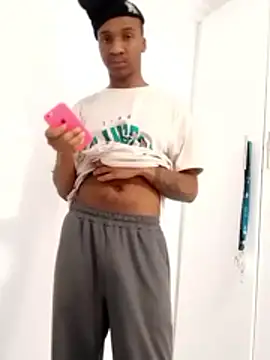 Snapshot of sydmanyoba chatting on December 18, 2025, 6:51 am sydmanyoba online show from December 18, 2025, 6:51 am