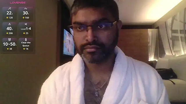 Snapshot of IndienTiger chatting on September 16, 2025, 7:04 pm IndienTiger online show from September 16, 2025, 7:04 pm