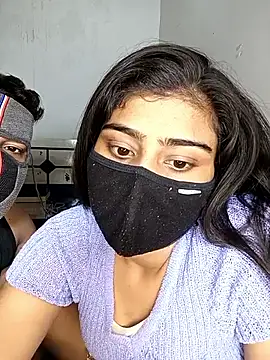 Snapshot of Love-N chatting on January 8, 2026, 10:27 pm Love-N online show from January 8, 2026, 10:27 pm