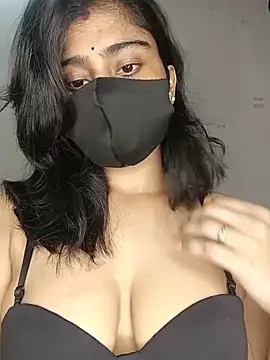 Love-N online show from July 14, 2026, 3:22 am