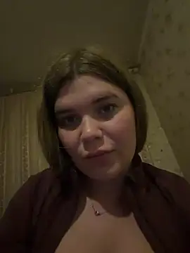 ella zzz online show from May 10, 2026, 8:54 pm