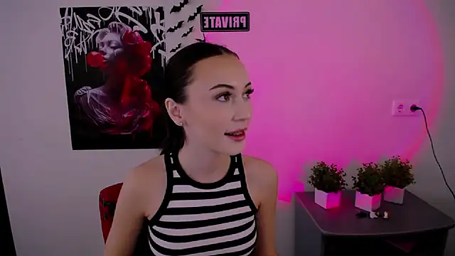 Nikonara Love online show from March 12, 2025, 11:32 am