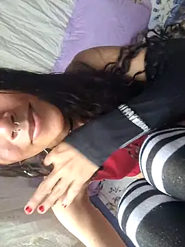 Snapshot of novinhatransexy chatting on April 13, 2026, 5:39 pm novinhatransexy online show from April 13, 2026, 5:39 pm