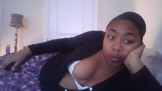 Snapshot of angeliquebelcali chatting on March 22, 2025, 10:59 pm angeliquebelcali online show from March 22, 2025, 10:59 pm