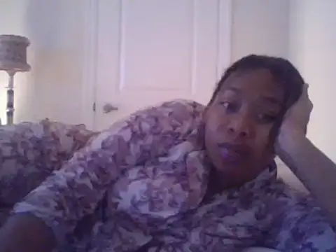 Snapshot of angeliquebelcali chatting on March 19, 2025, 5:52 am angeliquebelcali online show from March 19, 2025, 5:52 am
