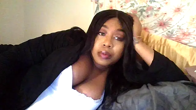 Snapshot of angeliquebelcali chatting on September 21, 2025, 2:06 am angeliquebelcali online show from September 21, 2025, 2:06 am